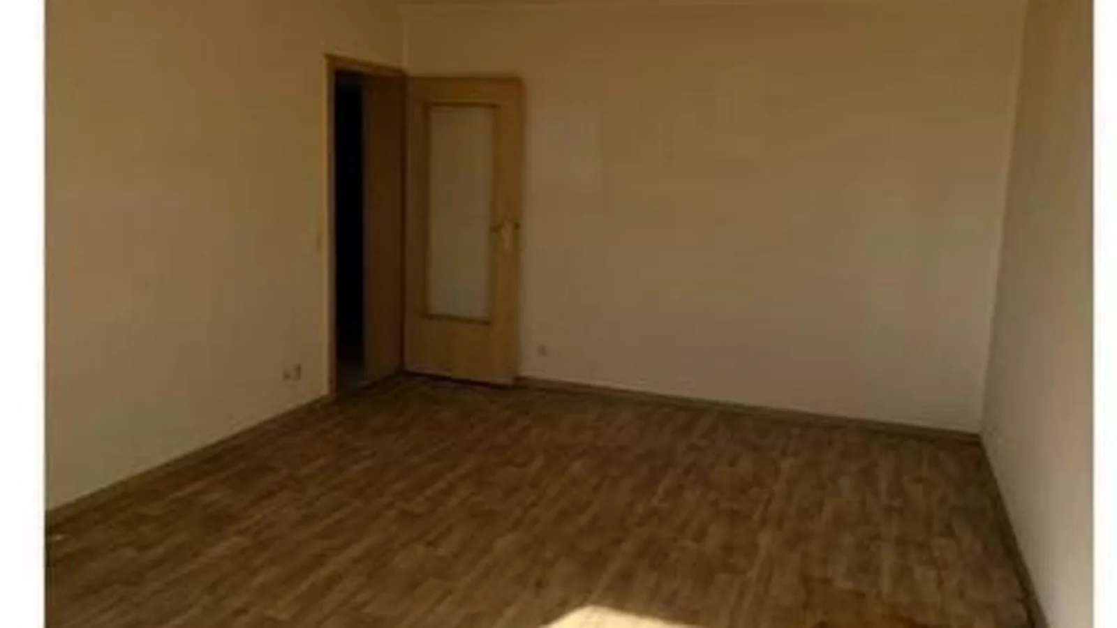 Leergeräumter Wohnraum nach einer Entrümpelung